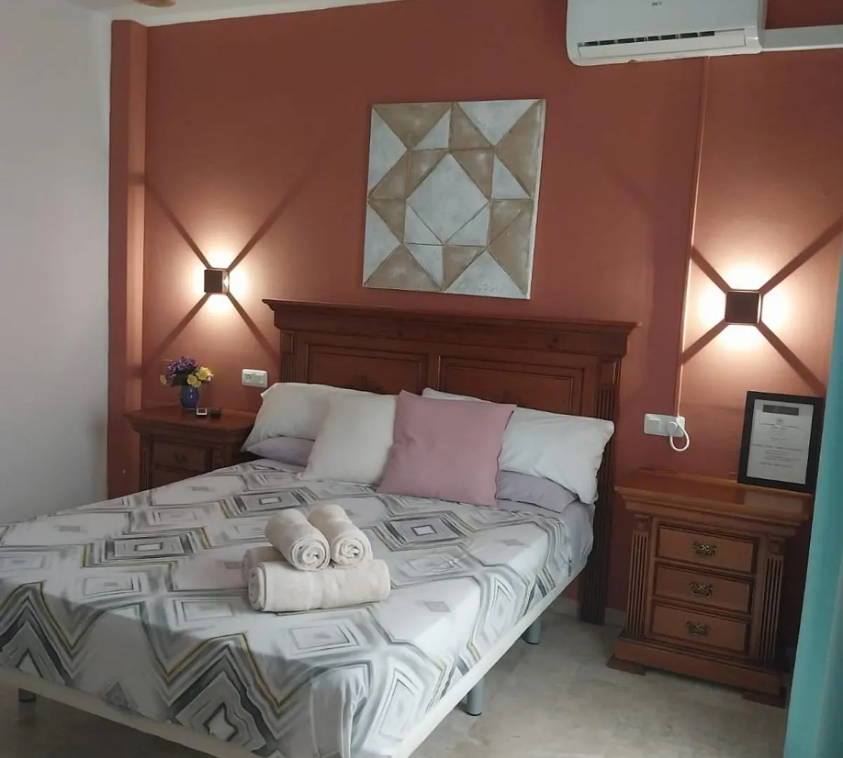 Hostal Montys 内尔哈 西班牙