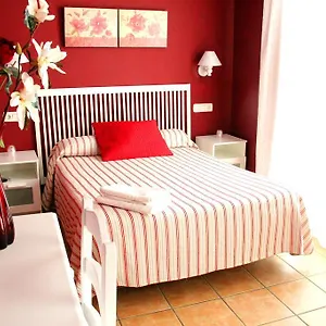 3* Pensión Mena