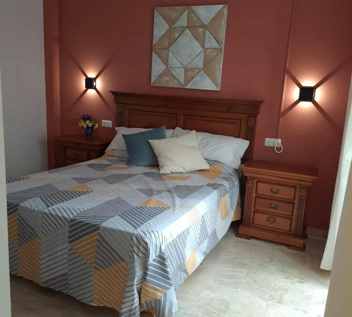 Hostal Montys Nerja Hostel