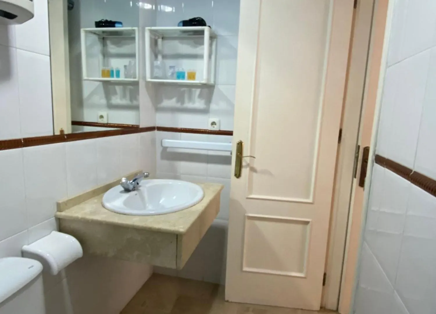 Auberge de jeunesse Hostal Montys Nerja Espagne